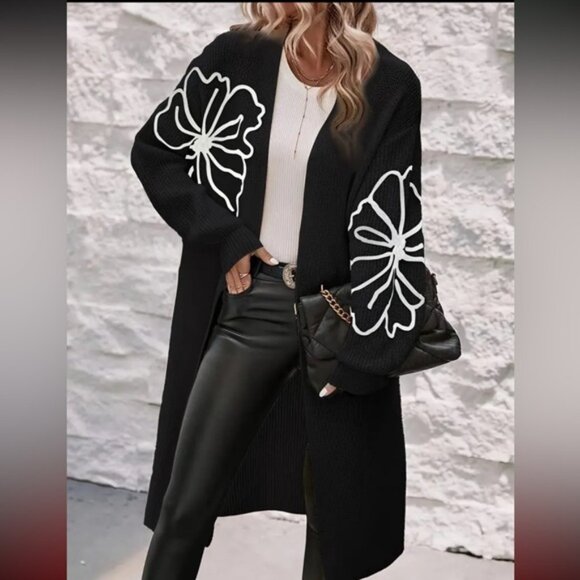 None Sweaters - Black Floral Embroidered Womens Sweater 2XL